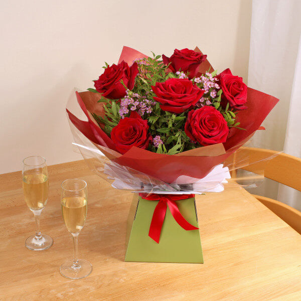 Luxury 6 Roses Giftbag - Image 3